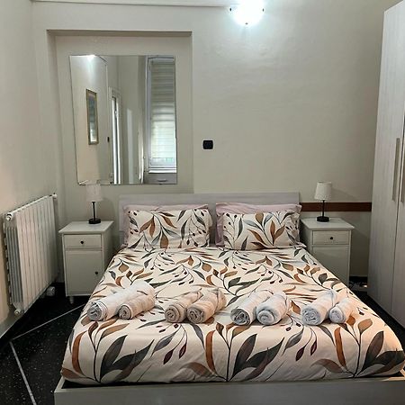 Appartamento Tolemaide Genua Exteriör bild