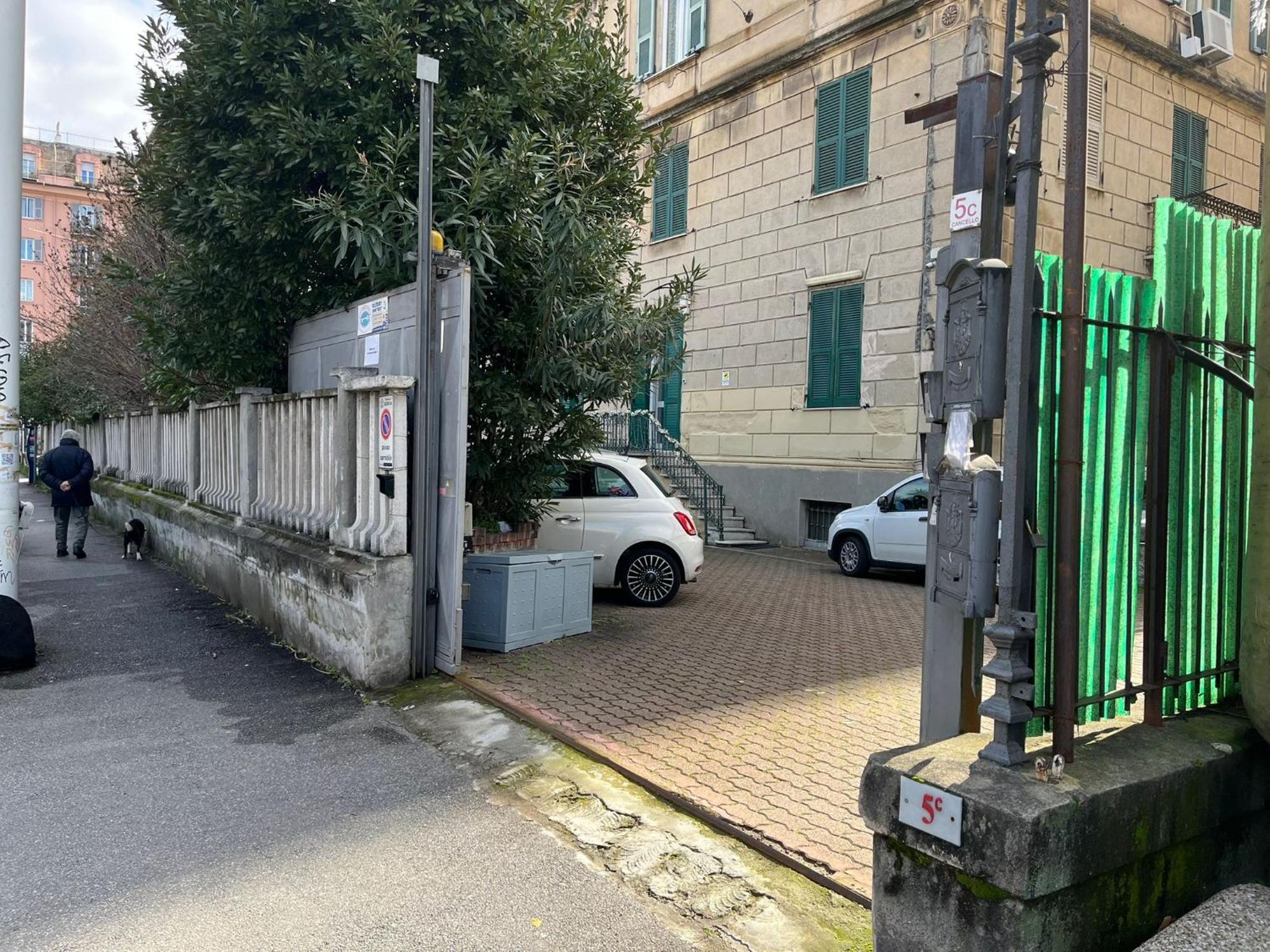 Appartamento Tolemaide Genua Exteriör bild